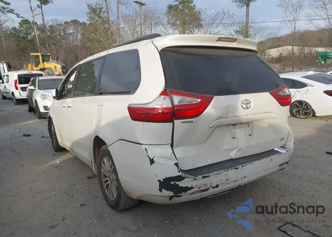 2017 Toyota Sienna Xle 8 Passenger z USA, uszkodzony, nr VIN 5TDYZ3DC8HS893073